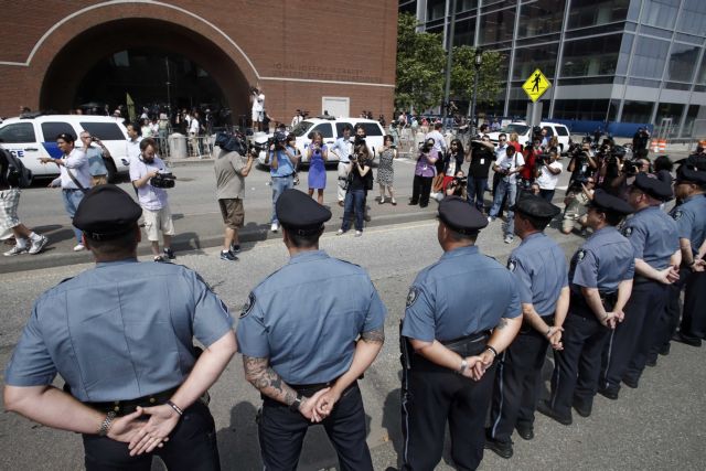 Αρνείται όλες τις κατηγορίες ο συλληφθείς για την επίθεση στη Βοστώνη
